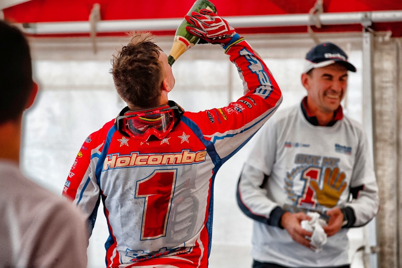 Steve Holcombe: ME LI BEVO TUTTI!